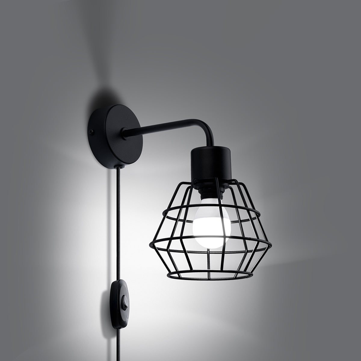 wandlamp-suba-zwart