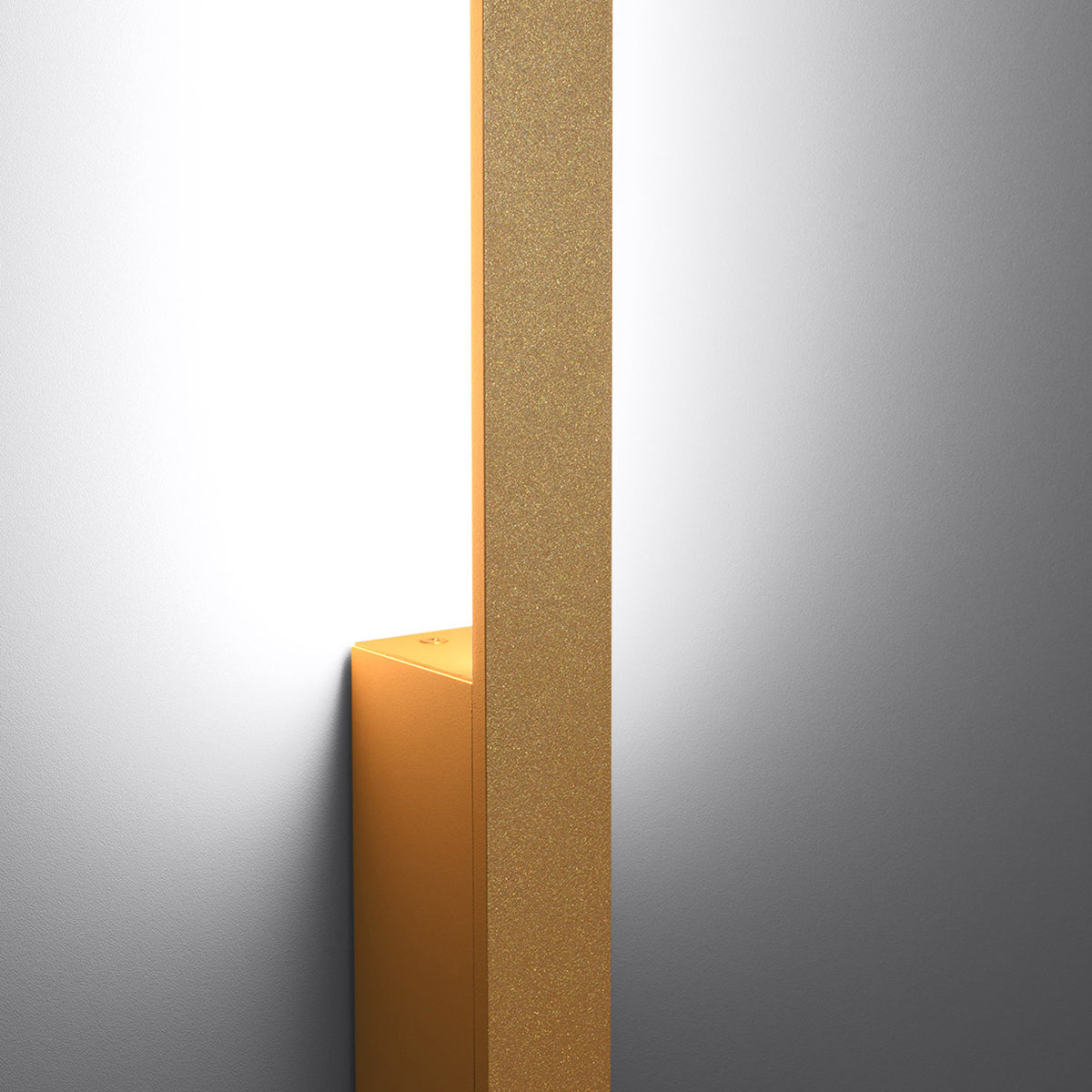 wandlamp-lahti-m-golden-4000k